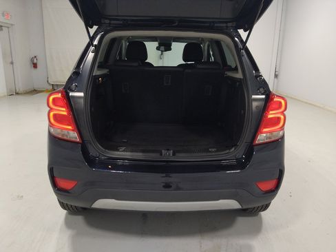 Used 2022 Chevrolet Trax LT w/ Driver Confidence Package AWD/4WD image 29