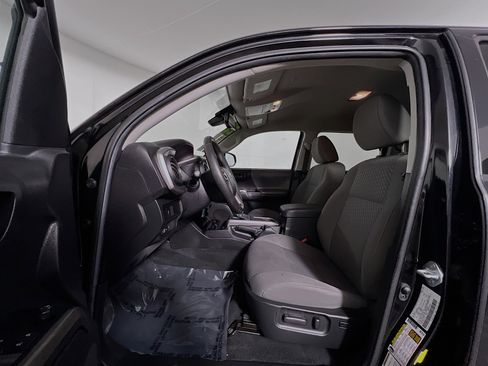 Used 2022 Toyota Tacoma SR5 image 14