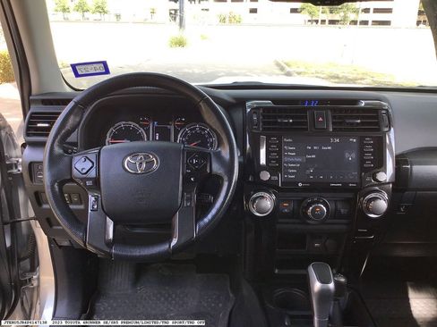 Used 2023 Toyota 4Runner TRD Off-Road Premium AWD/4WD image 12