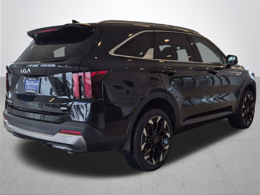 Used 2025 Kia Sorento EX AWD/4WD image 7