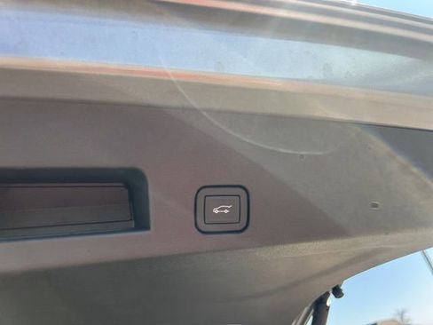 New 2026 Chevrolet Traverse LT image 31