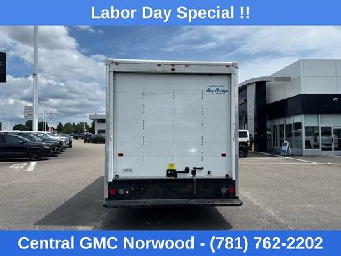 Used 2024 Ford E-350 and Econoline 350 Super Duty w/ Power Windows & Locks Group RWD image 4