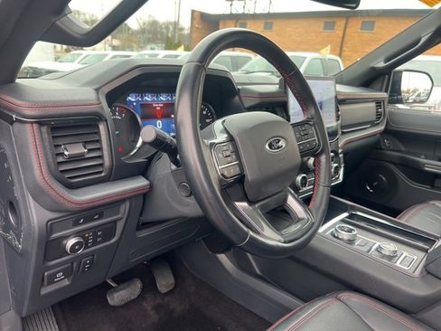 Certified 2022 Ford Expedition Limited image 7