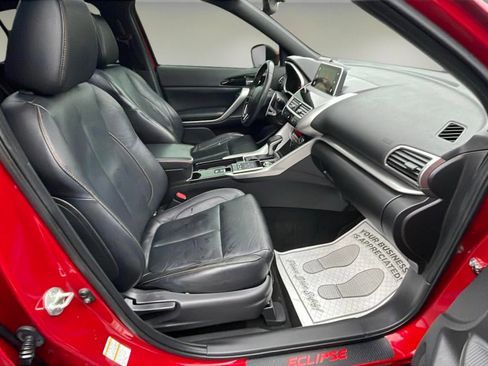 Used 2020 Mitsubishi Eclipse Cross SE image 13