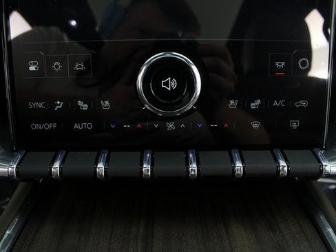 New 2026 GMC Acadia Denali Ultimate image 8