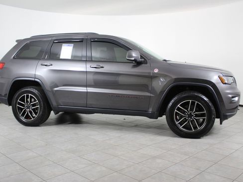 Used 2019 Jeep Grand Cherokee Trailhawk image 8