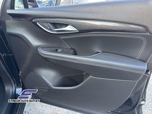 Used 2022 Buick Envision Preferred image 34