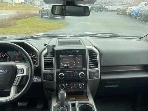 Used 2015 Ford F150 Lariat w/ Equipment Group 502A Luxury image 14