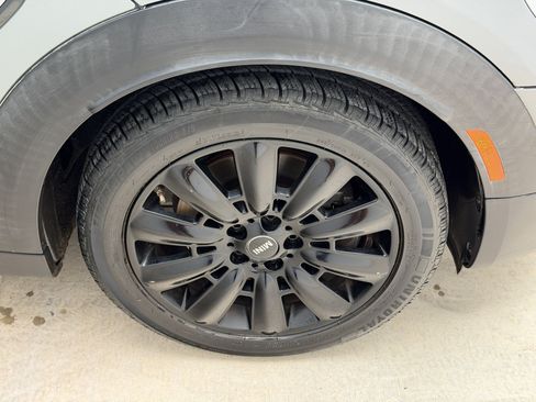 Used 2019 MINI Cooper Countryman S w/ Premium Package FWD image 15