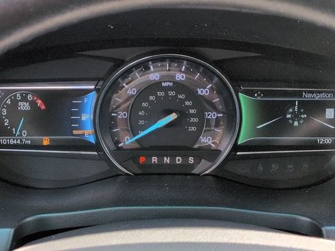 Used 2016 Ford Explorer XLT w/ Equipment Group 202A FWD image 27