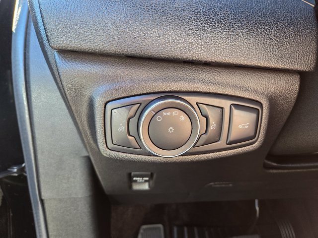 Used 2017 Lincoln MKC Select w/ Select Plus Package FWD image 16