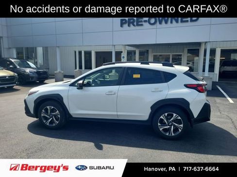 Used 2024 Subaru Crosstrek 2.0i Premium AWD/4WD image 2