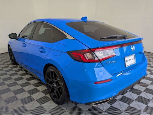 Used 2024 Honda Civic Sport Touring image 8