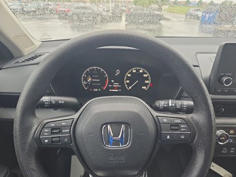 Used 2024 Honda CR-V EX image 12