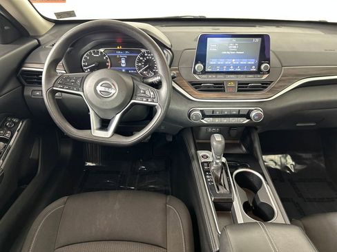 Used 2023 Nissan Altima 2.5 SV image 19