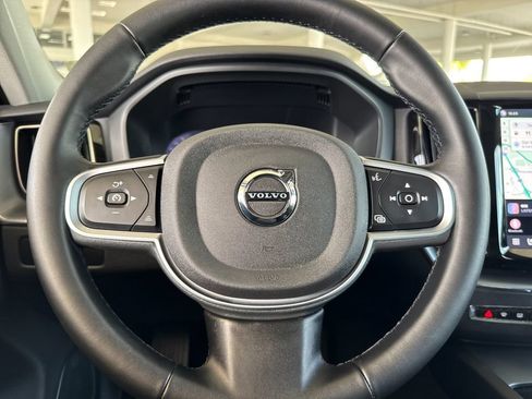 Certified 2025 Volvo XC60 B5 Core image 23