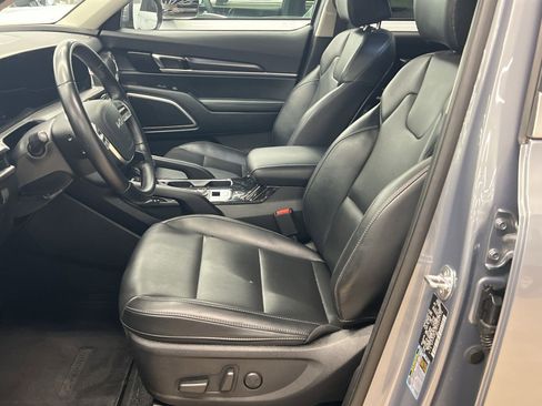 Used 2025 Kia Telluride S AWD/4WD image 12