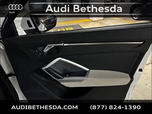 Used 2020 Audi Q3 2.0T Premium Plus image 28
