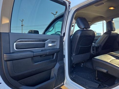 Used 2019 RAM 3500 Big Horn image 11