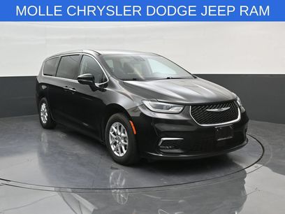 Used 2023 Chrysler Pacifica Touring-L