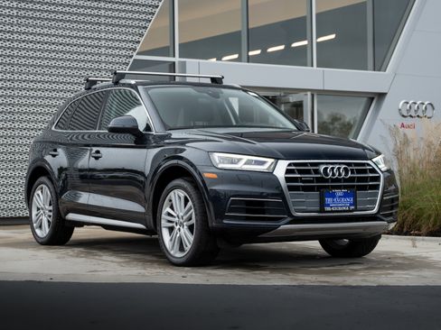 Used 2019 Audi Q5 2.0T Premium Plus w/ Premium Plus Package image 1