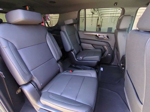 New 2026 Chevrolet Suburban Z71 w/ Comfort Package AWD/4WD image 26