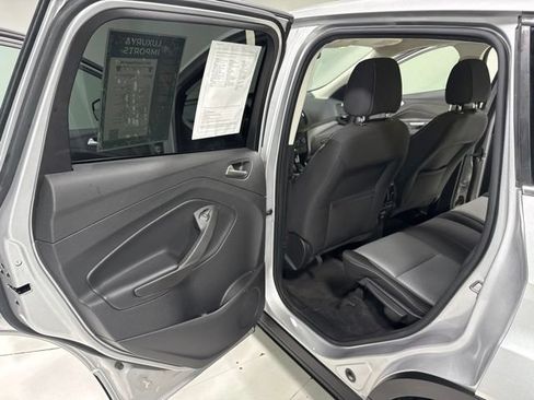 Used 2017 Ford Escape SE AWD/4WD image 23
