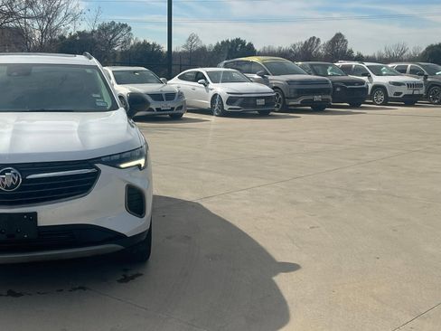 Used 2023 Buick Envision Essence w/ Sport Touring Package image 3