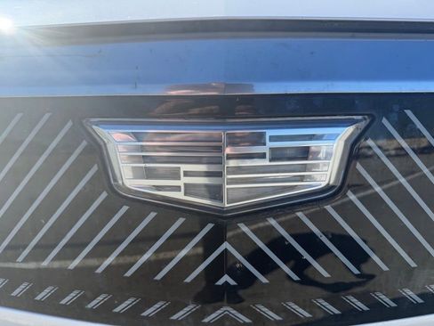 Certified 2025 Cadillac Optiq Luxury 2 w/ LPO, Floor Liner Package AWD/4WD image 19