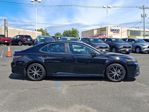Certified 2024 Toyota Camry SE w/ Cold Weather Package FWD image 8