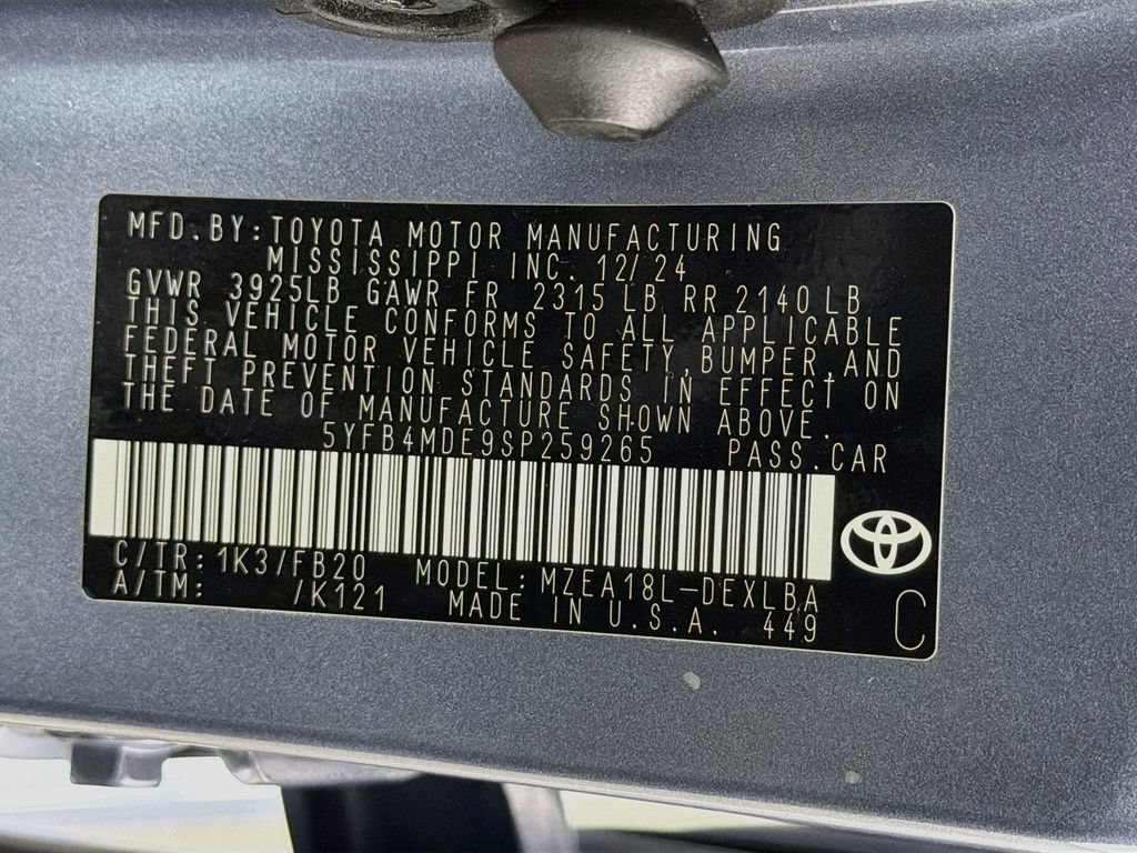 Used 2025 Toyota Corolla LE FWD image 27