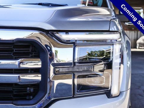 Used 2025 Ford F150 Lariat image 7