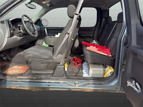 Used 2011 Chevrolet Silverado 1500 LS image 2