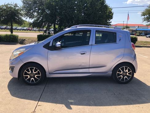 Used 2014 Chevrolet Spark LT image 2