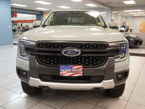 Used 2024 Ford Ranger Lariat w/ FX4 Off-Road Package AWD/4WD image 14