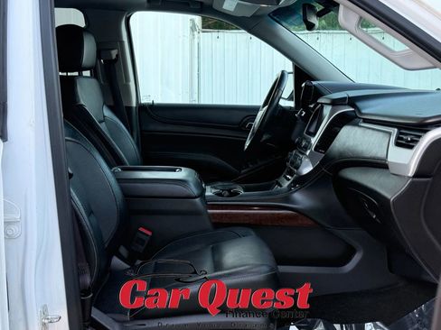 Used 2016 GMC Yukon XL SLT w/ Open Road Package AWD/4WD image 26