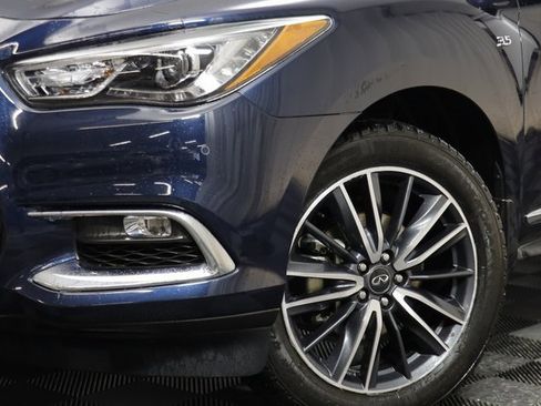 Used 2020 INFINITI QX60 Signature Edition w/ Cargo Package Essential image 4