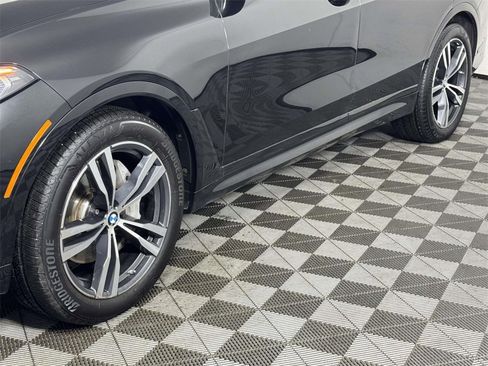 Used 2020 BMW X7 xDrive40i w/ M Sport Package image 13