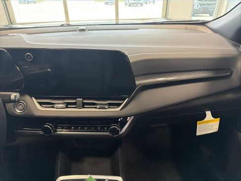 New 2026 Chevrolet Equinox LT image 33