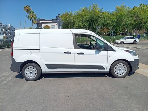 Used 2017 Ford Transit Connect XL FWD image 4