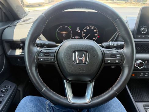 Used 2025 Honda CR-V Sport image 12