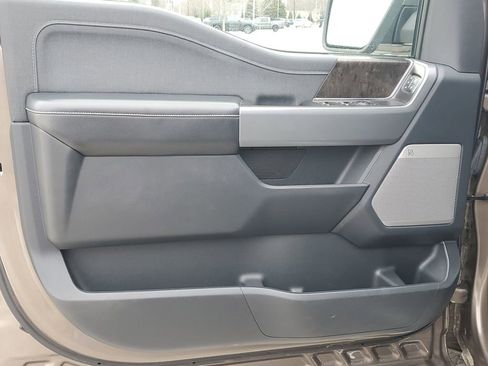 Used 2022 Ford F150 Lariat w/ Equipment Group 502A High image 23