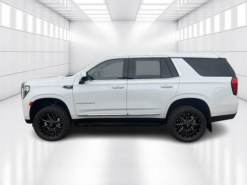 Used 2023 GMC Yukon SLT AWD/4WD image 8