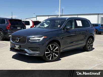 Used 2022 Volvo XC90 T6 Momentum w/ Advanced Package
