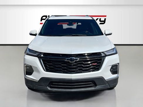 Used 2023 Chevrolet Traverse RS AWD/4WD image 2