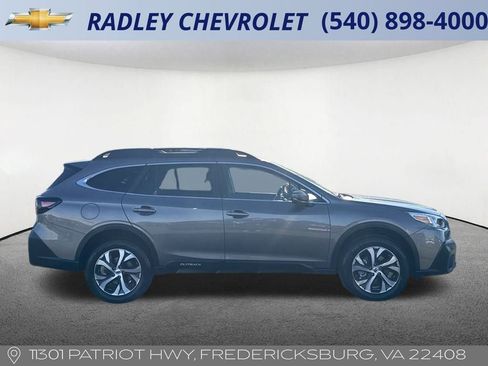 Used 2022 Subaru Outback Limited XT image 6