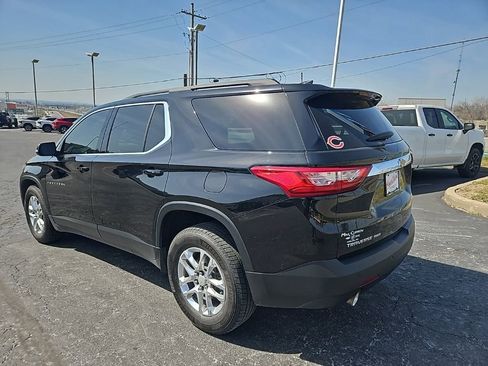 Used 2021 Chevrolet Traverse LT image 9