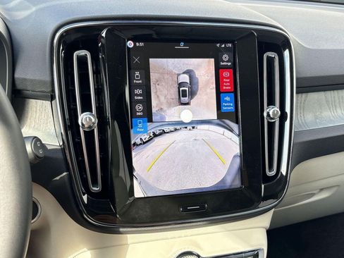 New 2026 Volvo XC40 B5 Plus w/ Protection Package Premier image 24