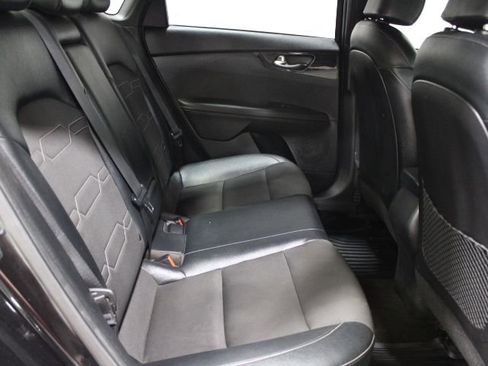 Used 2021 Kia Forte GT-Line w/ GT-Line Premium Package image 21