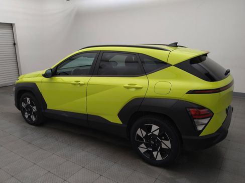 Used 2024 Hyundai Kona SEL FWD image 3